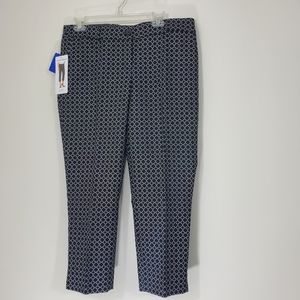 NWT Hilary Radley Slim Leg Capris/Pants, Size 10